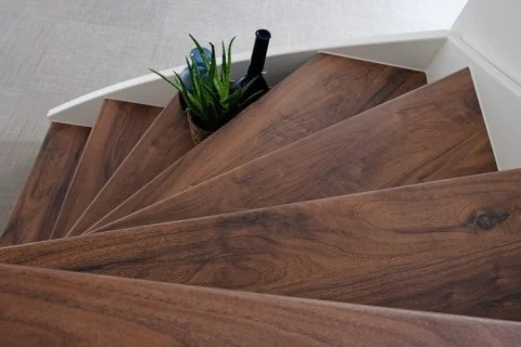 Traprenovatie met overzettreden Noce Romantica